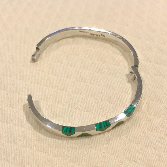 Vintage TAXCO Malachite Sterling Silver Hinged Bangle - Picture 2 of 13